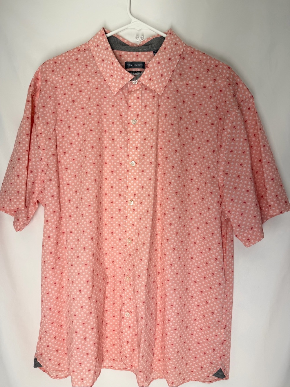 Van Heusen Men’s Pink Short-Sleeve Button-Down Shirt with Micro Print